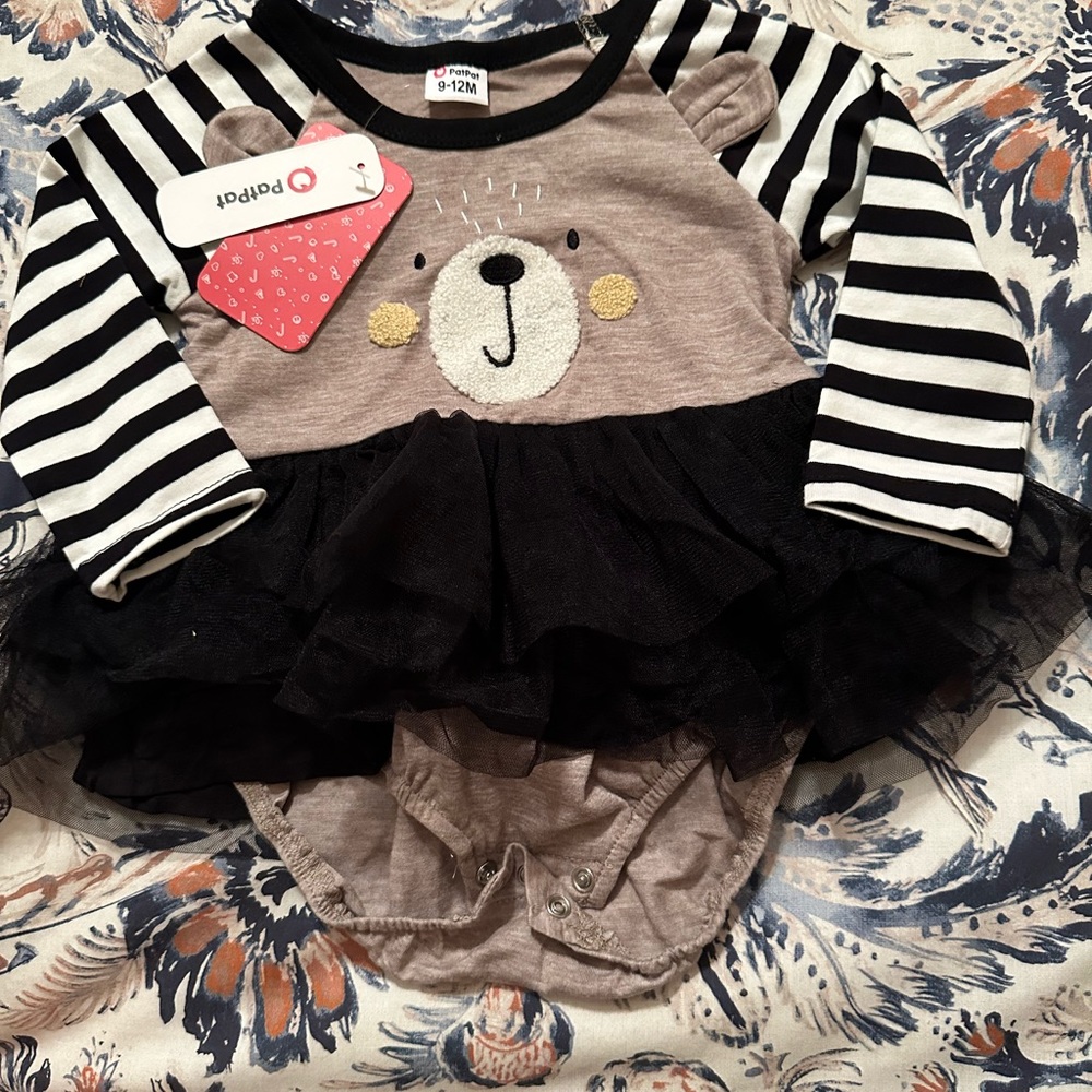 Pat pat turu long sleeve onesie